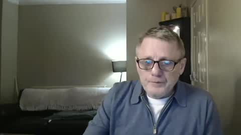 Snapshot of scottsman214 chatting on 12/27/24, 04:32 James online show from 12/27/24, 04:32