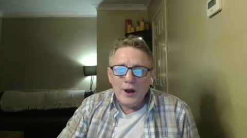 Snapshot of scottsman214 chatting on 12/31/24, 09:28 James online show from 12/31/24, 09:28