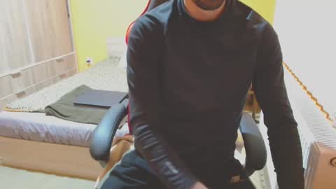 Snapshot of scotty_98 chatting on 12/31/24, 04:04 scotty_98 online show from 12/31/24, 04:04