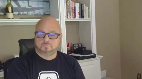 Snapshot of scotty_sc chatting on 09/19/25, 04:07 Scotty online show from 09/19/25, 04:07