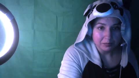 Danni online show from 01/13/25, 04:28