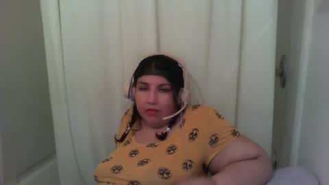 Danni online show from 10/17/25, 07:44