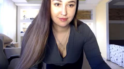 Elizabeth  online show from 01/16/25, 12:53