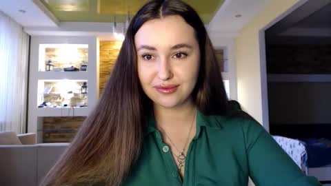 Elizabeth  online show from 02/03/25, 01:40