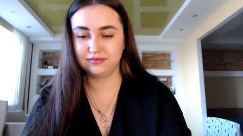 Elizabeth  online show from 02/11/25, 12:16