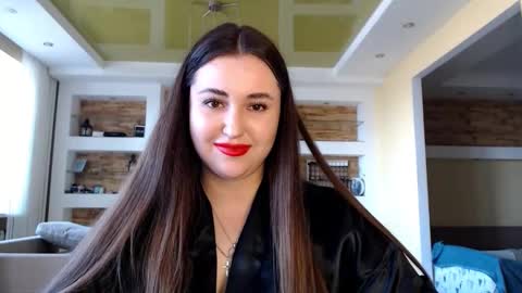 Elizabeth  online show from 03/07/25, 12:12