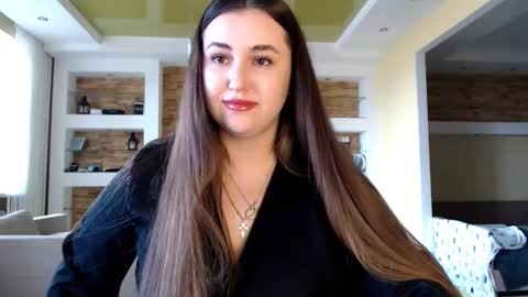 Elizabeth  online show from 03/10/25, 12:59