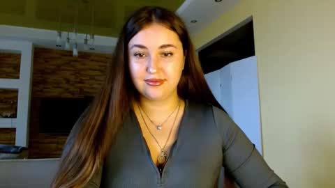 Elizabeth  online show from 11/03/25, 08:04