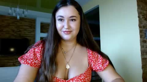 Elizabeth  online show from 11/22/25, 09:30