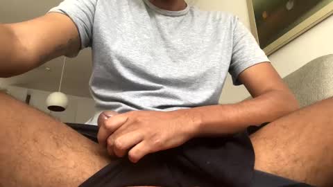 Snapshot of seanpablosanz chatting on 01/17/25, 03:32 Sean pablo Sanz online show from 01/17/25, 03:32