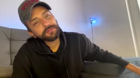 Snapshot of seanpablosanz chatting on 09/17/25, 03:14 Sean pablo Sanz online show from 09/17/25, 03:14