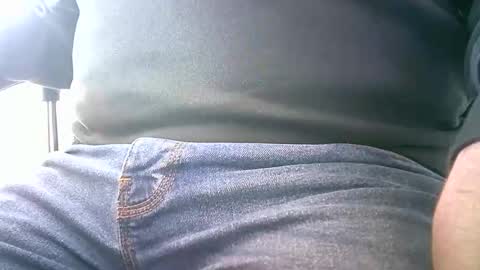 Snapshot of seasideman73 chatting on 01/12/25, 10:56 seasideman73 online show from 01/12/25, 10:56