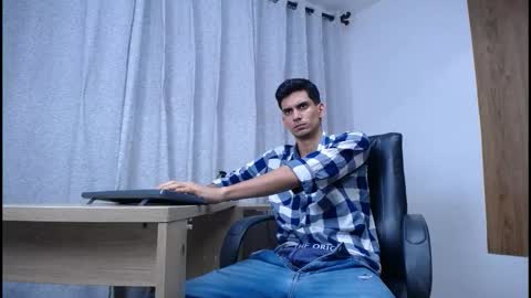 sebalexis7 online show from 11/13/25, 03:49