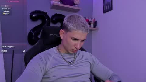 Sebastin online show from 12/26/24, 10:52