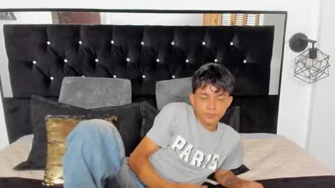 Snapshot of sebas_cat chatting on 10/16/25, 10:00 Sebastian Alvarez online show from 10/16/25, 10:00