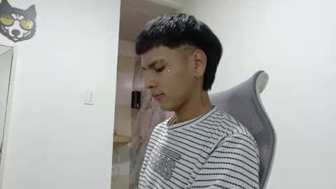 Snapshot of sebas_lover_ chatting on 10/20/25, 08:20 SEBASTIAN online show from 10/20/25, 08:20