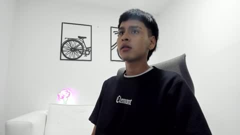 Snapshot of sebas_lover_ chatting on 10/22/25, 07:57 SEBASTIAN online show from 10/22/25, 07:57