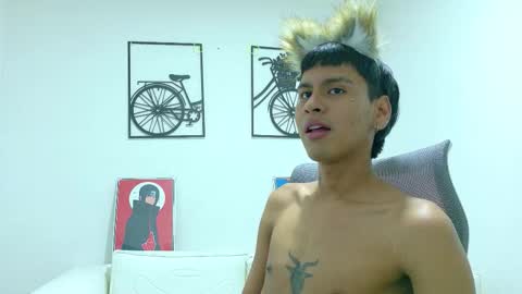 Snapshot of sebas_lover_ chatting on 11/06/25, 10:43 SEBASTIAN online show from 11/06/25, 10:43