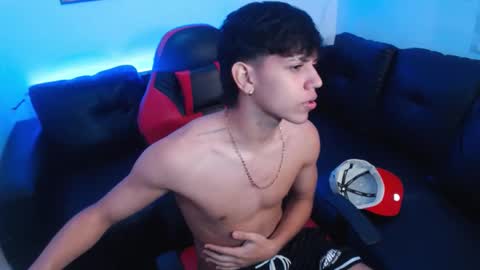 Snapshot of sebas_pretty chatting on 10/10/25, 01:54 SEBAS online show from 10/10/25, 01:54