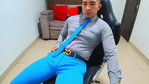 juan  sebastian online show from 02/17/25, 01:10