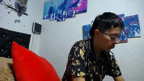 Snapshot of sebastian_posse chatting on 01/22/25, 02:59 Myystiic online show from 01/22/25, 02:59
