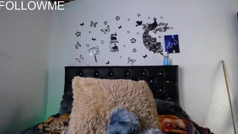 Snapshot of sebastian_posse chatting on 01/22/25, 04:55 Myystiic online show from 01/22/25, 04:55