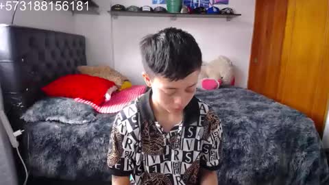 Snapshot of sebastian_posse chatting on 11/13/25, 05:45 Myystiic online show from 11/13/25, 05:45