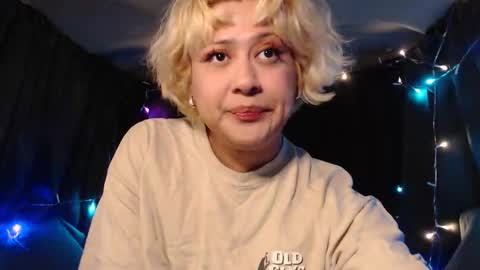 Snapshot of sebastiansupreme chatting on 10/27/25, 05:44 Sebastian online show from 10/27/25, 05:44