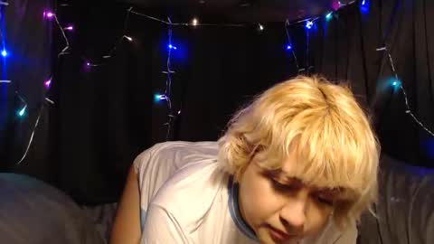 Snapshot of sebastiansupreme chatting on 11/04/25, 03:27 Sebastian online show from 11/04/25, 03:27