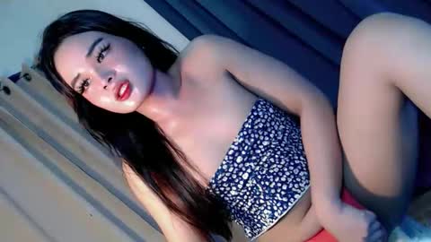 kwen online show from 10/17/25, 06:38