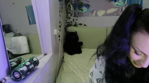 secret_bloom online show from 11/19/25, 08:25