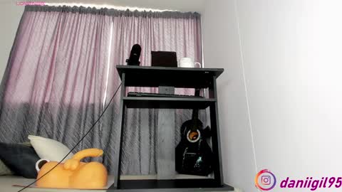 Snapshot of secret_daniell1 chatting on 01/07/25, 01:24 Daniela online show from 01/07/25, 01:24