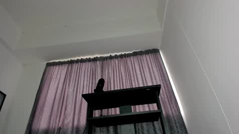 Snapshot of secret_daniell1 chatting on 02/19/25, 03:27 Daniela online show from 02/19/25, 03:27