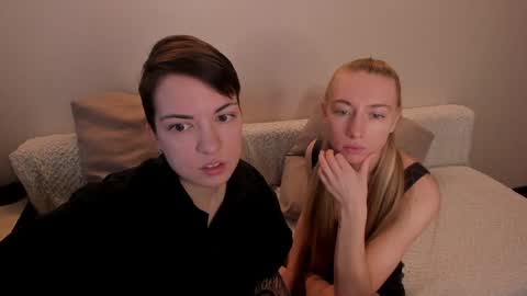 Snapshot of secret_dreams_ chatting on 12/10/24, 08:19 Amanda and pair in a real life we love each other but can play with you online show from 12/10/24, 08:19