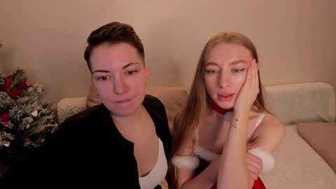 Snapshot of secret_dreams_ chatting on 01/01/25, 11:05 Amanda and pair in a real life we love each other but can play with you online show from 01/01/25, 11:05