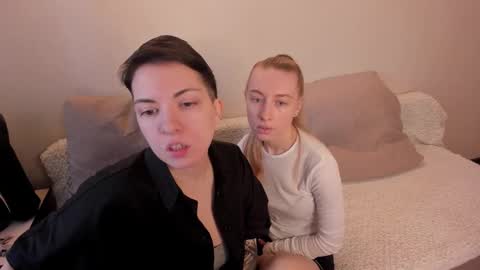 Snapshot of secret_dreams_ chatting on 02/24/25, 08:27 Amanda and pair in a real life we love each other but can play with you online show from 02/24/25, 08:27