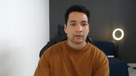 Snapshot of secretboy5000 chatting on 01/20/25, 02:25 Jex online show from 01/20/25, 02:25