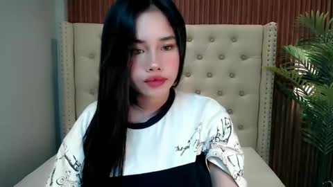 Snapshot of seductive_akira chatting on 10/20/25, 11:10 Akira online show from 10/20/25, 11:10