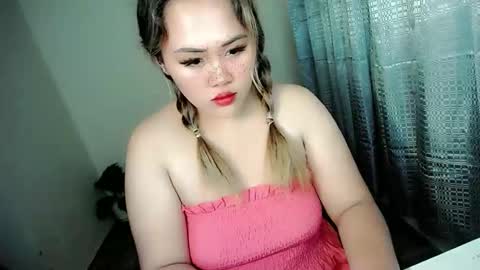 Snapshot of seductive_elvz chatting on 10/02/25, 03:19 seductive_elvz online show from 10/02/25, 03:19