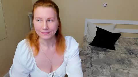 Snapshot of seductive_foxy_ chatting on 10/07/25, 05:59 seductive_foxy_ online show from 10/07/25, 05:59
