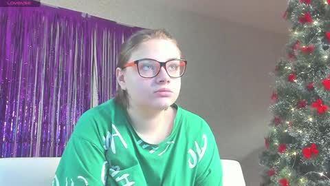 seductive_she_wolf online show from 12/29/24, 09:17