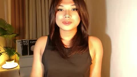 Snapshot of seductivedeluxe69 chatting on 10/10/25, 05:28 Deluxe online show from 10/10/25, 05:28