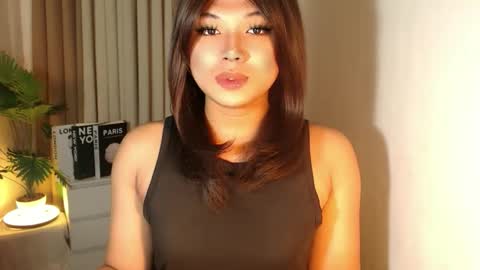 Snapshot of seductivedeluxe69 chatting on 10/11/25, 04:55 Deluxe online show from 10/11/25, 04:55