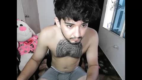 Snapshot of seduxionduo chatting on 11/16/25, 03:39 seduxionduo online show from 11/16/25, 03:39