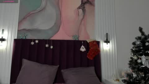 Selena online show from 12/16/24, 11:44