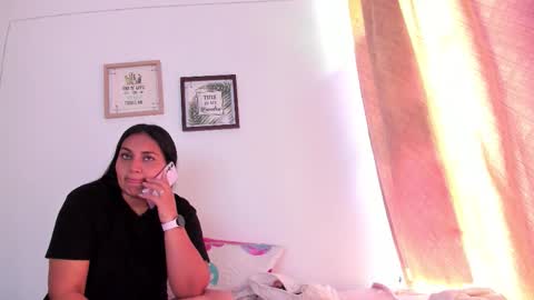 Karen online show from 11/17/25, 01:50