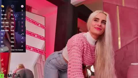 Selena online show from 10/30/25, 05:09