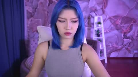 Snapshot of selenairis chatting on 11/21/25, 09:13 selenairis online show from 11/21/25, 09:13