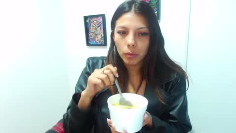 Selena online show from 12/23/24, 06:27