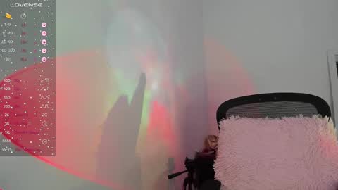 Snapshot of selene_e chatting on 01/02/25, 02:00 Karol. online show from 01/02/25, 02:00